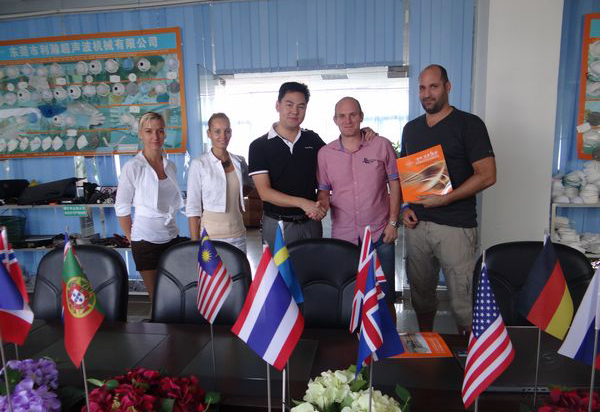 利瀚“信譽(yù)求發(fā)展，服務(wù)見真情”