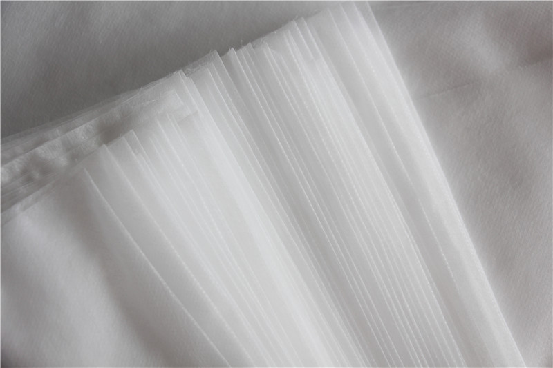 全自動(dòng)無紡布熱壓頭套機(jī)HD-1520