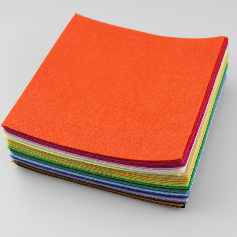 無(wú)紡布裁片機(jī)HD-1607 無(wú)紡布裁片機(jī)HD-1607