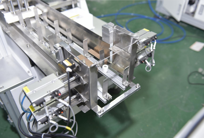 平面口罩裝袋機(jī)HD-115301