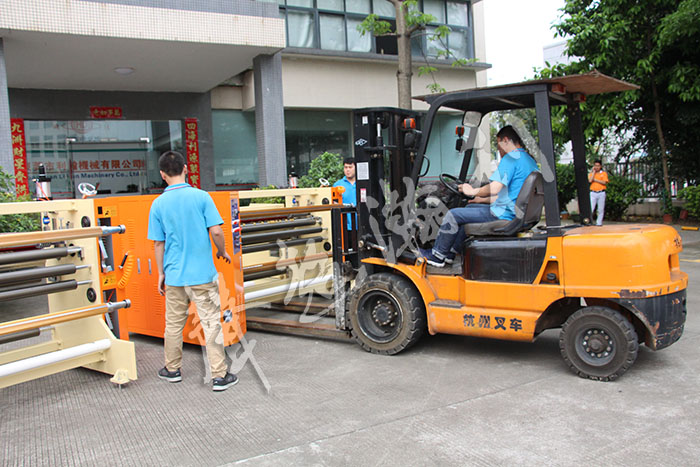 <a href='http://m.aolans.com/xingyewenzhang/992.html' target='1' style='font-size:14px; font-weight:bold; color:#ff0000;'>超聲波分條機</a>