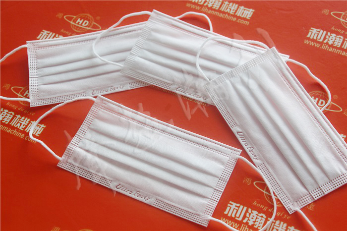 <a href='http://m.aolans.com/pingmiankouzhaoshebei/295.html' target='1' style='font-size:14px; font-weight:bold; color:#ff0000;'>平面口罩機</a>,平面口罩