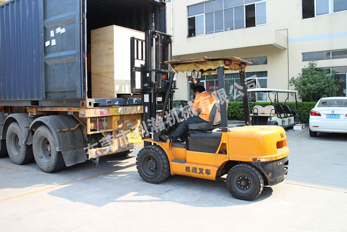 <a href='http://m.aolans.com/xingyezixun/1133.html' target='1' style='font-size:14px; font-weight:bold; color:#ff0000;'>超聲波剪切機</a>出貨